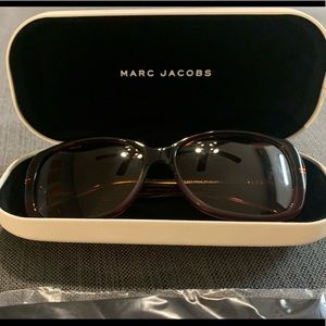 COPY - Woman's Marc Jacobs sunglasses